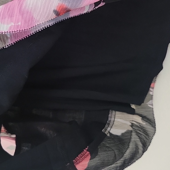 INC Silk Black, Pink, Gray & White Floral Sleeveless Top 6 - Picture 6 of 9